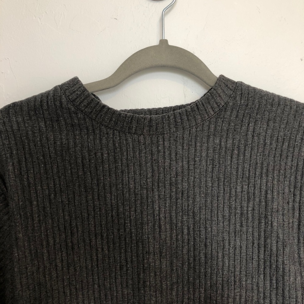 Sweater - Picture 3 of 5